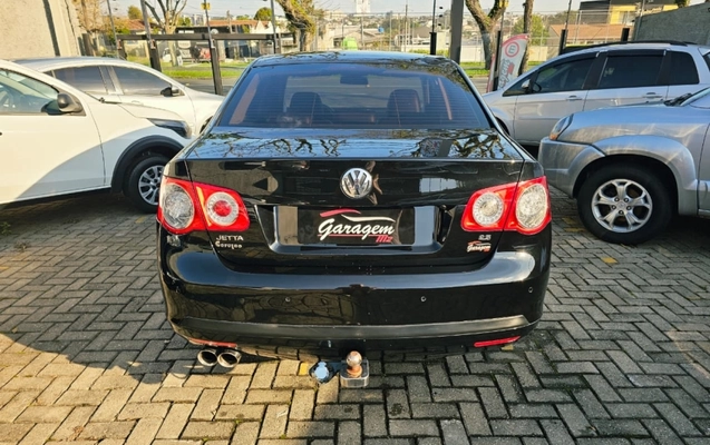 imagem-https://www.socarrao.com.br/sc-vehicle-images-prod/3887778/1789591158157-GDSiJQWkFoqUrYPcVHcRxYAfzaigxBSO.jpg