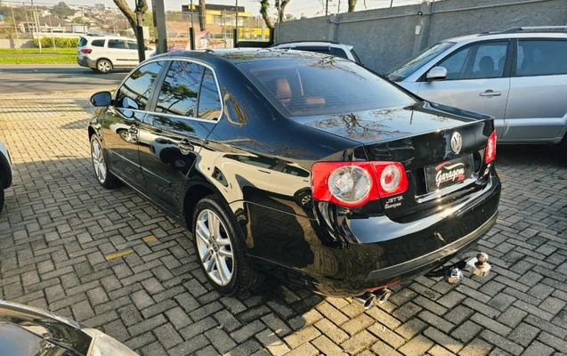 imagem-https://www.socarrao.com.br/sc-vehicle-images-prod/3887778/1789591158160-NfNuQqmecHcSaP0BZPJwLD80bXWyddAx.jpg