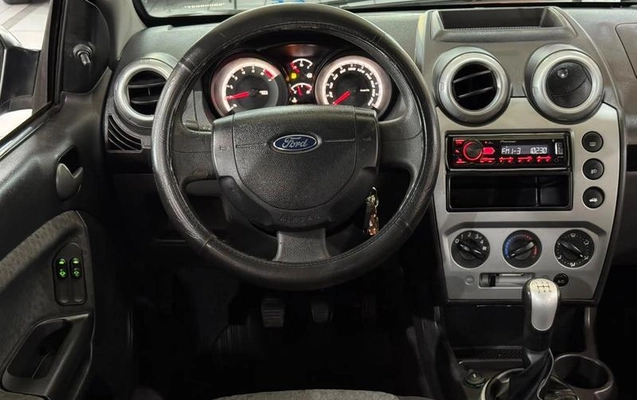 imagem-https://www.socarrao.com.br/sc-vehicle-images-prod/3887831/1789661460648-8425108_1_B_4962c7461f.jpeg