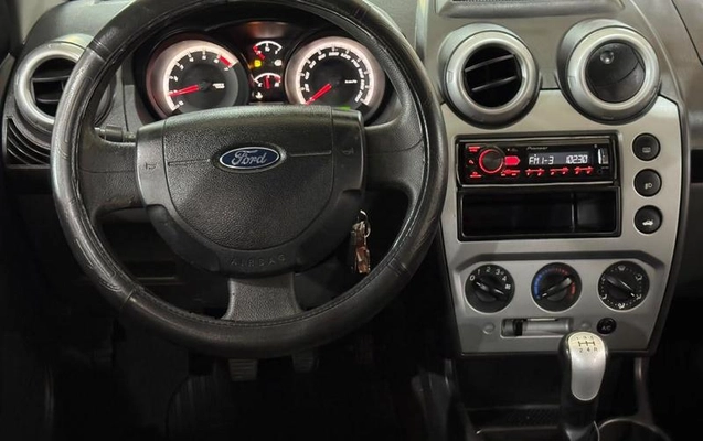imagem-https://www.socarrao.com.br/sc-vehicle-images-prod/3887831/1789661460650-8425108_11_B_192f25b346.jpeg