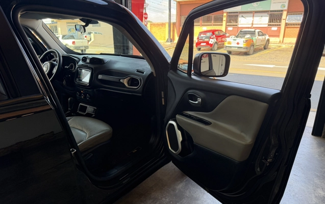 imagem-https://www.socarrao.com.br/sc-vehicle-images-prod/3887848/1789591263535-app-photos-CauAHUZbcvFDZcpqW9GZF3DpU5OQRVT1.jpg