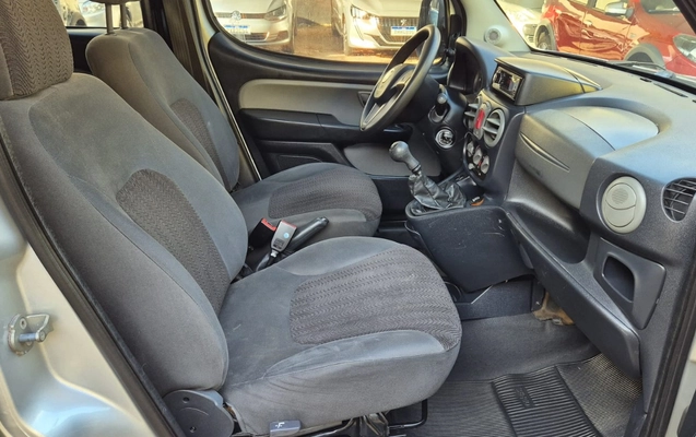 imagem-https://www.socarrao.com.br/sc-vehicle-images-prod/3887942/1789591380495-V2hhdHNBcHAgSW1hZ2UgMjAyNi0wOS0xNiBhdCAxNi41MS41NC5qcGVn.jpeg