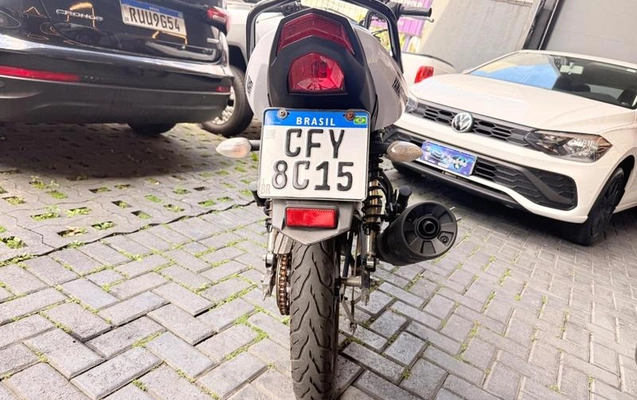 imagem-https://www.socarrao.com.br/sc-vehicle-images-prod/3887970/1789591997861-8342399_5_B_8caf06097b.jpeg
