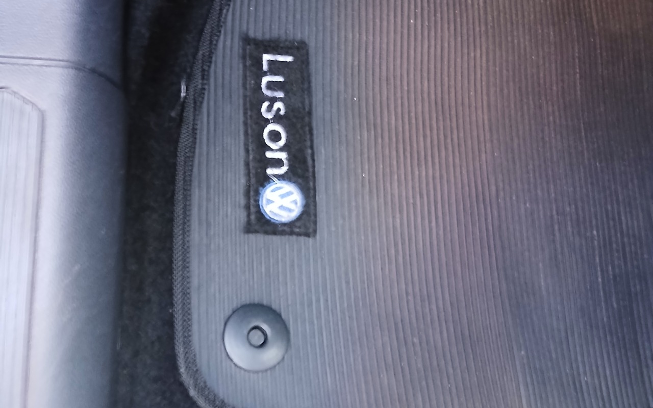 imagem-https://www.socarrao.com.br/sc-vehicle-images-prod/3888008/1789591495948-MTc4OTU5MTEzNzY2NjUxMjY5MDQxNTg5MzY2MjI5MDEuanBn.jpg