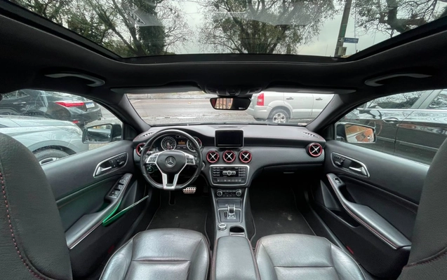 imagem-https://www.socarrao.com.br/sc-vehicle-images-prod/3888203/1789592179772-V2hhdHNBcHAgSW1hZ2UgMjAyNi0wOC0wOCBhdCAxMC4wNC4yMyAoMikuanBlZw.jpeg