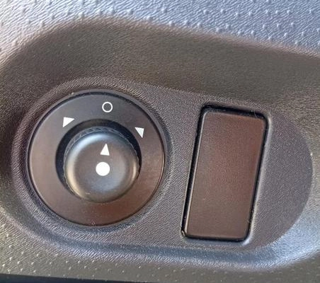 imagem-https://www.socarrao.com.br/sc-vehicle-images-prod/3888257/1789592342118-8482287_10_B_425ffb4836.jpeg