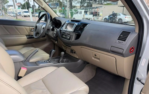 imagem-https://www.socarrao.com.br/sc-vehicle-images-prod/3888270/1789656191001-8483907_0_B_60999f3050.jpeg