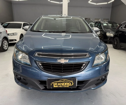 Chevrolet Onix 2014 Azul — foto 1 de 3