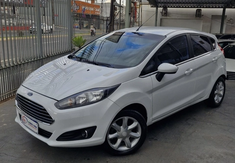 Ford Fiesta 1.5 16V Flex Mec. 5p 2014 Branco — foto 1 de 3