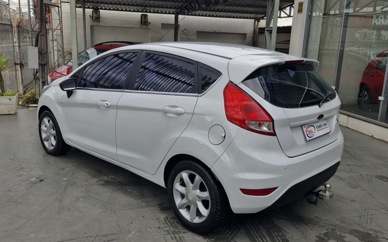 imagem-https://www.socarrao.com.br/sc-vehicle-images-prod/3888486/1789592829643-NC5qcGVn.jpeg