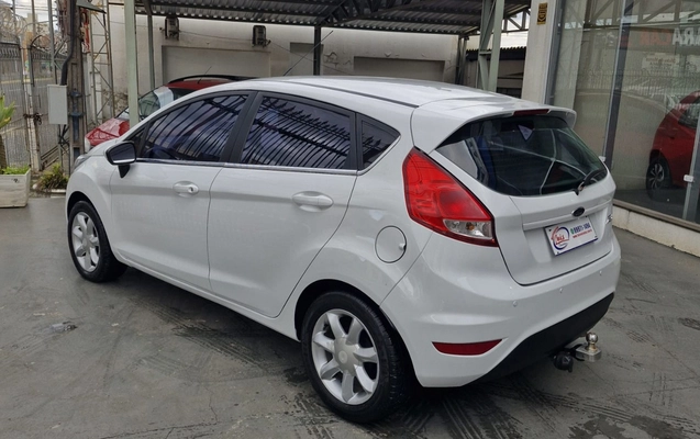 imagem-https://www.socarrao.com.br/sc-vehicle-images-prod/3888486/1789592829643-NC5qcGVn.jpeg