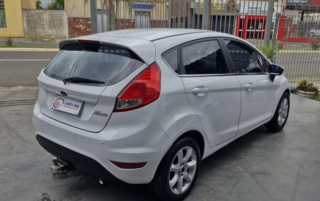 imagem-https://www.socarrao.com.br/sc-vehicle-images-prod/3888486/1789592829789-NS5qcGVn.jpeg