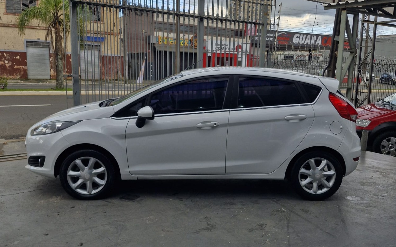 imagem-https://www.socarrao.com.br/sc-vehicle-images-prod/3888486/1789592830115-Ny5qcGVn.jpeg