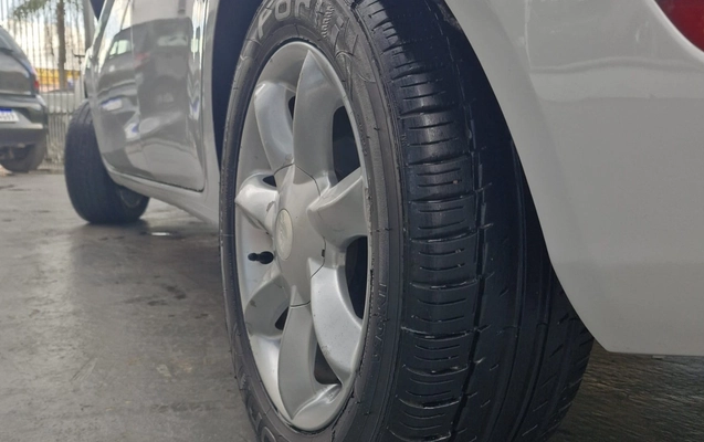 imagem-https://www.socarrao.com.br/sc-vehicle-images-prod/3888486/1789592831994-MTkuanBlZw.jpeg