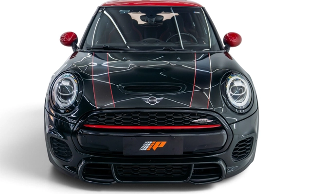 imagem-https://www.socarrao.com.br/sc-vehicle-images-prod/3888488/1789735583744-14e1fb89-1d3b-4bff-b61b-9e59c86ec02e.jpg