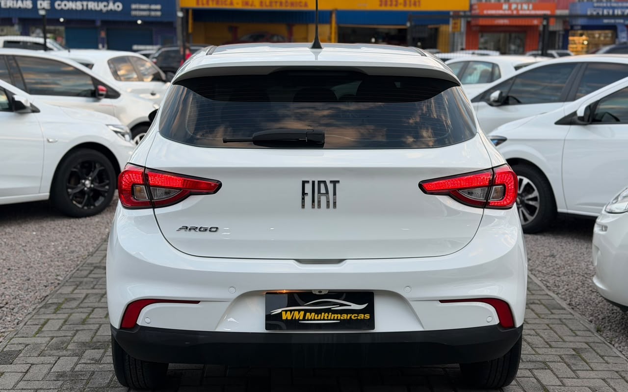 imagem-https://www.socarrao.com.br/sc-vehicle-images-prod/3888616/1789593123908-V2hhdHNBcHAgSW1hZ2UgMjAyNi0wOS0xNiBhdCAxOC4wOS41OCAoMSkuanBlZw.jpeg