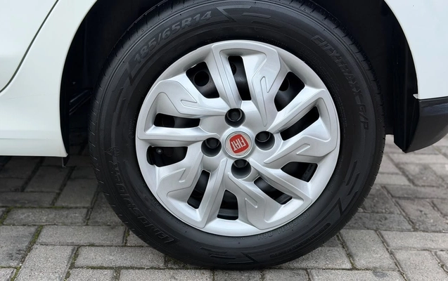 imagem-https://www.socarrao.com.br/sc-vehicle-images-prod/3888616/1789593124011-V2hhdHNBcHAgSW1hZ2UgMjAyNi0wOS0xNiBhdCAxOC4wOS41NyAoMSkuanBlZw.jpeg