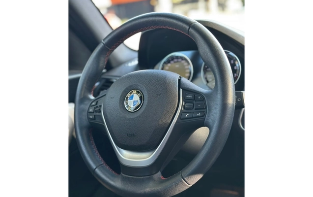 imagem-https://www.socarrao.com.br/sc-vehicle-images-prod/3888640/1789593145827-5_061210.jpg