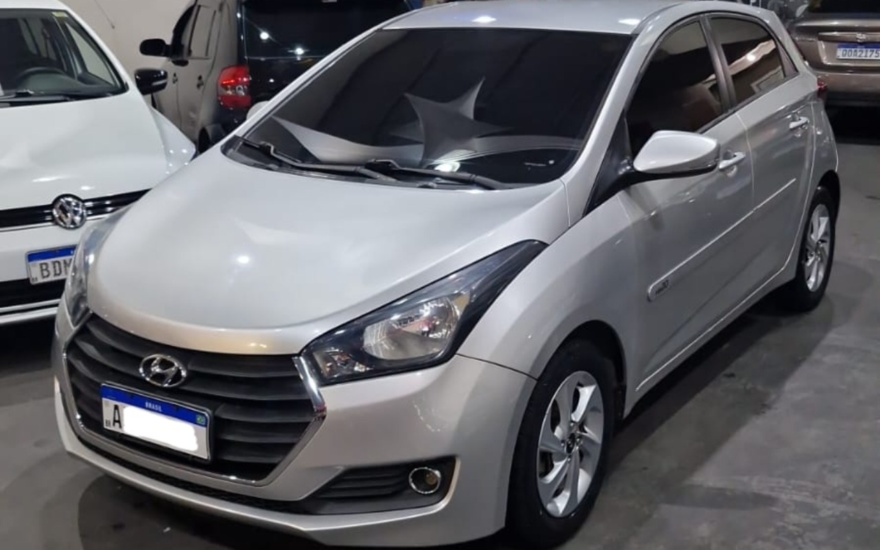 Hyundai HB20 2016 Prata — foto 1 de 1