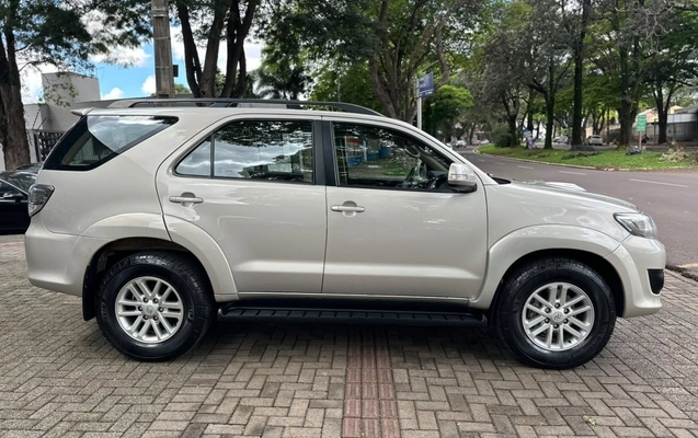 imagem-https://www.socarrao.com.br/sc-vehicle-images-prod/3888838/1789593620638-14_061932.jpg