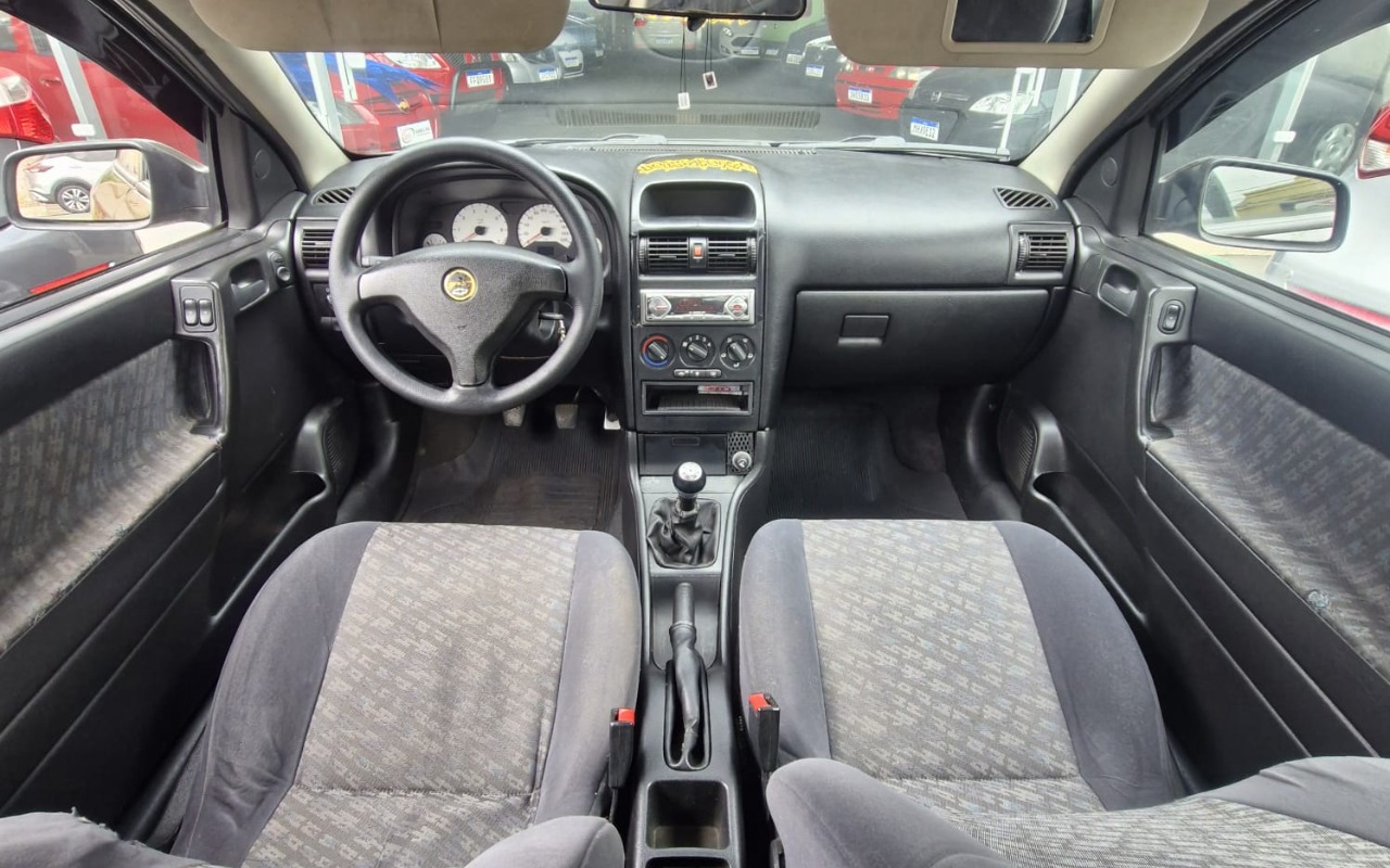imagem-https://www.socarrao.com.br/sc-vehicle-images-prod/3888846/1789764361277-MTIuanBlZw.jpeg