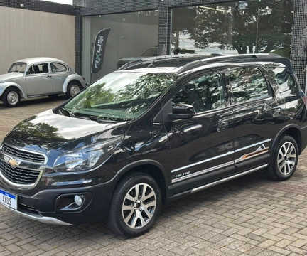 Chevrolet Spin 2016 Preto — foto 1 de 3
