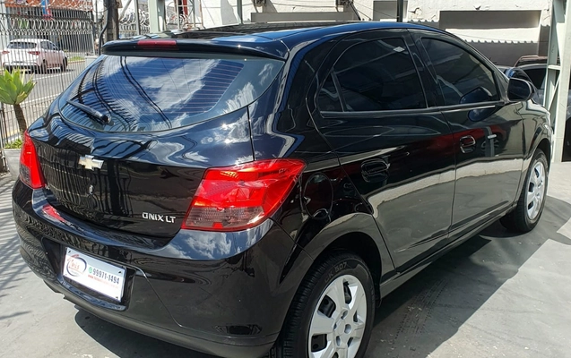 imagem-https://www.socarrao.com.br/sc-vehicle-images-prod/3888933/1789594112205-V2hhdHNBcHAgSW1hZ2UgMjAyNi0wOS0xNiBhdCAxNy4xNi4yNy5qcGVn.jpeg