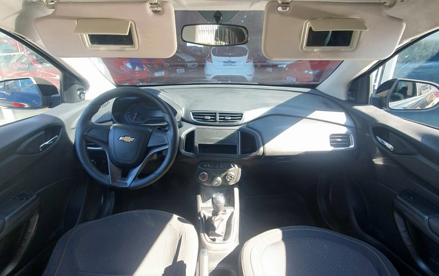 imagem-https://www.socarrao.com.br/sc-vehicle-images-prod/3888933/1789594112754-V2hhdHNBcHAgSW1hZ2UgMjAyNi0wOS0xNiBhdCAxNy4xNi4xNS5qcGVn.jpeg