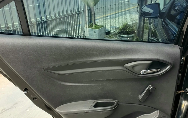 imagem-https://www.socarrao.com.br/sc-vehicle-images-prod/3888933/1789594113441-V2hhdHNBcHAgSW1hZ2UgMjAyNi0wOS0xNiBhdCAxNy4xNi4yNS5qcGVn.jpeg