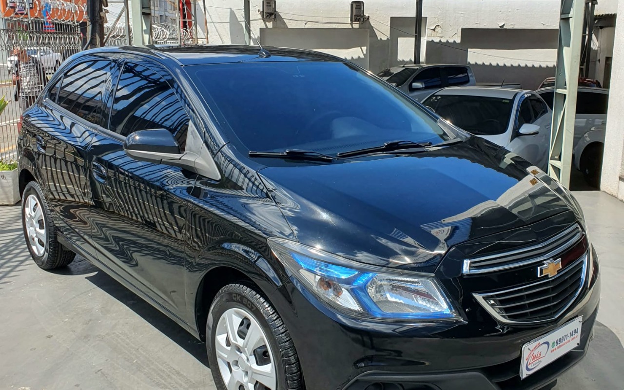 imagem-https://www.socarrao.com.br/sc-vehicle-images-prod/3888933/1789594114131-V2hhdHNBcHAgSW1hZ2UgMjAyNi0wOS0xNiBhdCAxNy4xNi4yOC5qcGVn.jpeg