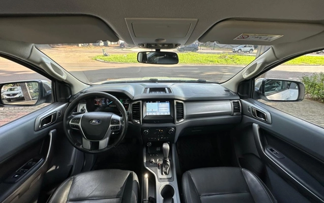 imagem-https://www.socarrao.com.br/sc-vehicle-images-prod/3888954/1789594123911-5_100619.jpg