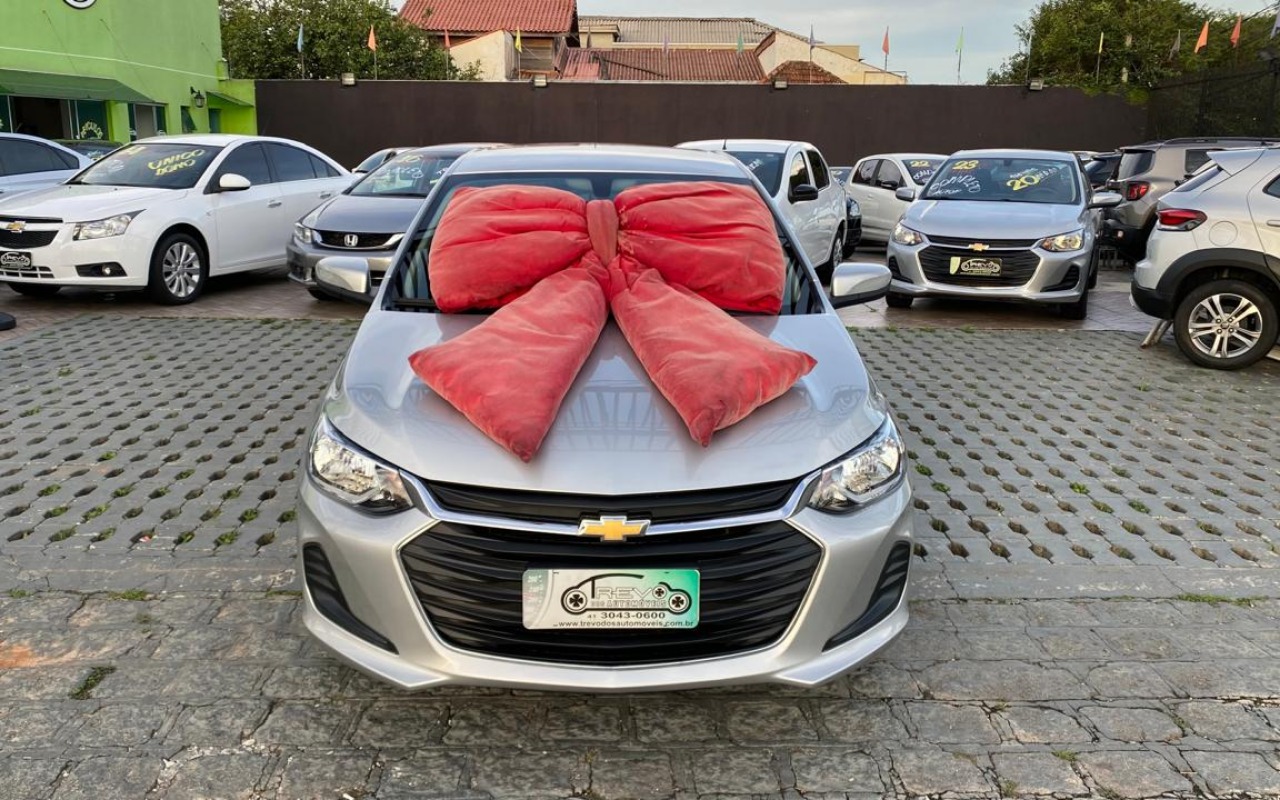 Chevrolet Onix 2023 Prata — foto 1 de 3