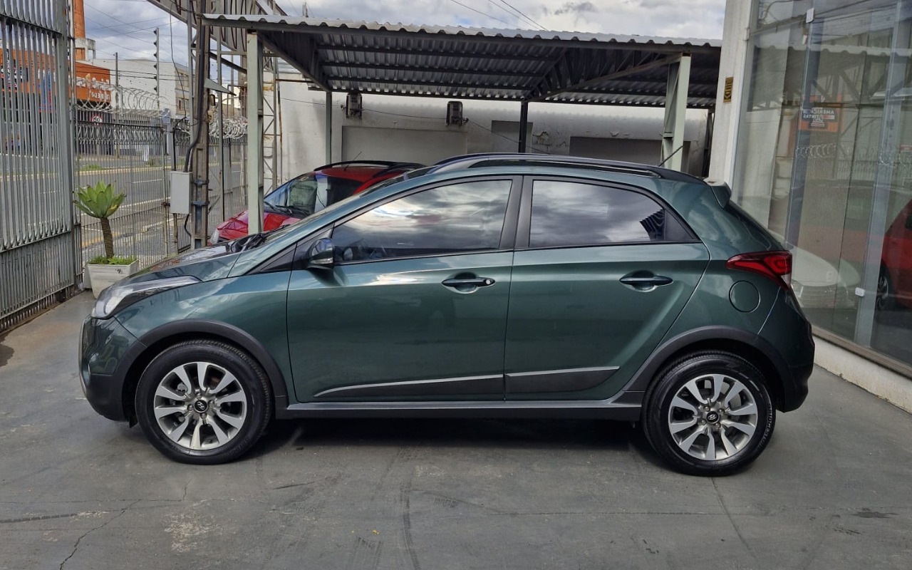imagem-https://www.socarrao.com.br/sc-vehicle-images-prod/3889224/1789594899103-Ny5qcGVn.jpeg