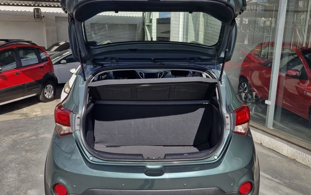 imagem-https://www.socarrao.com.br/sc-vehicle-images-prod/3889224/1789594900601-MjMuanBlZw.jpeg
