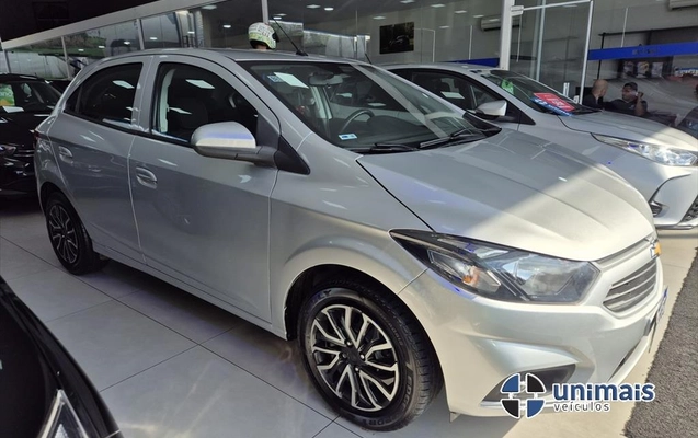 imagem-https://www.socarrao.com.br/sc-vehicle-images-prod/3889694/1789595617232-ed890fa6-e46a-468c-9d6c-9150b9c12c5420260916142309.jpeg