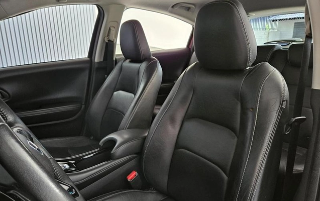 imagem-https://www.socarrao.com.br/sc-vehicle-images-prod/3890300/1789596697190-8479830_14_B_80dcd7acb4.jpeg