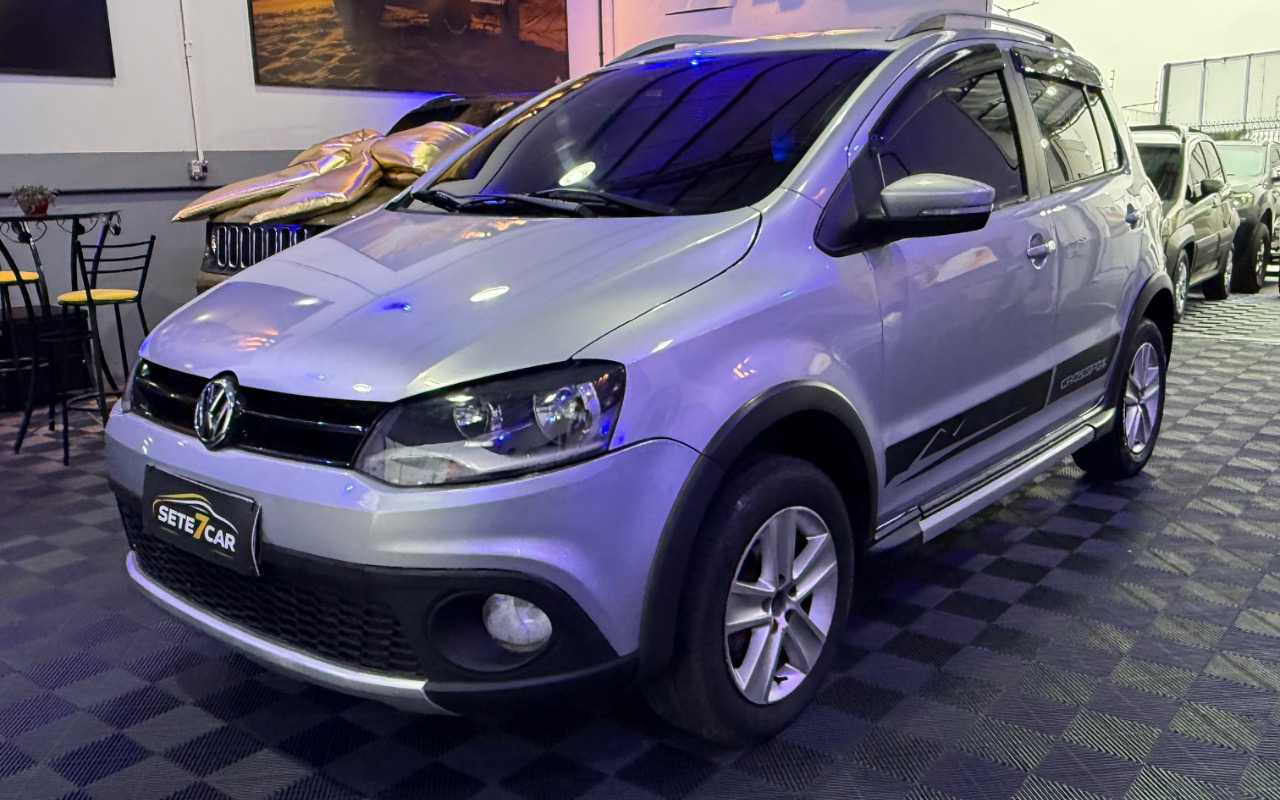 Volkswagen Crossfox 2011 Prata — foto 1 de 3
