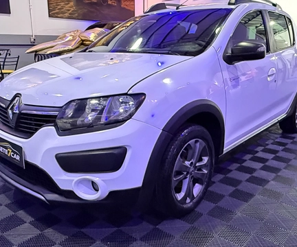 Renault Sandero 2016 Branco — foto 1 de 3