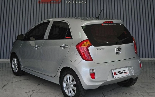 imagem-https://www.socarrao.com.br/sc-vehicle-images-prod/3890880/1789597905682-8478172_8_B_8fda045623.jpeg