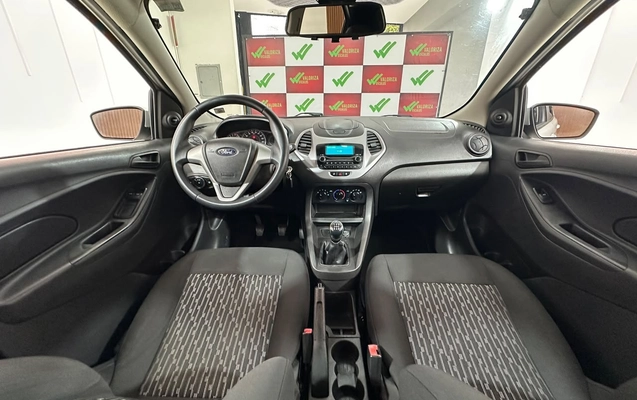 imagem-https://www.socarrao.com.br/sc-vehicle-images-prod/3891004/1789598428323-9fabed8b-8b05-409f-9110-96c0ab35b548.jpg
