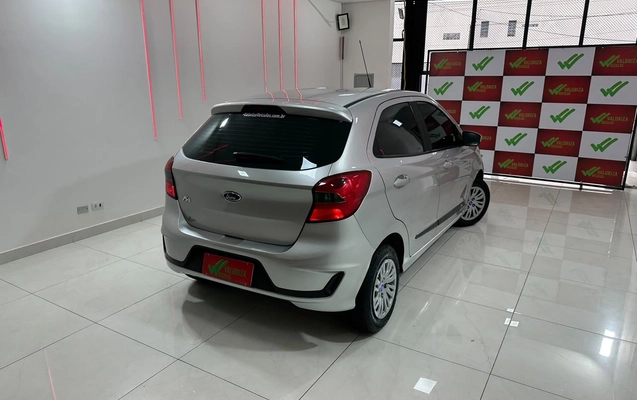 imagem-https://www.socarrao.com.br/sc-vehicle-images-prod/3891004/1789598428325-74d27c0a-0971-4563-9ea5-82891deac97d.jpg