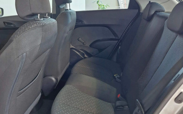 imagem-https://www.socarrao.com.br/sc-vehicle-images-prod/3891675/1789599832045-d29fabce453d40a2888f871eb77cddbc_1789599706387.jpg