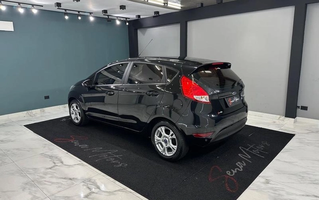 imagem-https://www.socarrao.com.br/sc-vehicle-images-prod/3892025/1790186444634-8408957_6_B_9aef90773e.jpeg