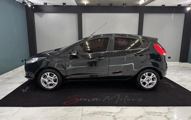 imagem-https://www.socarrao.com.br/sc-vehicle-images-prod/3892025/1790186444636-8408957_7_B_aba53cba38.jpeg