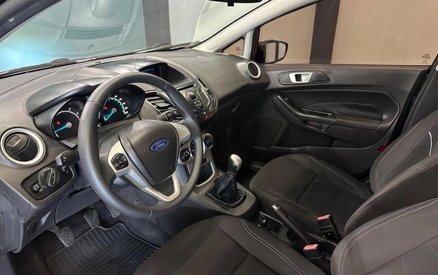imagem-https://www.socarrao.com.br/sc-vehicle-images-prod/3892025/1790186444643-8408957_11_B_b16cb845a7.jpeg