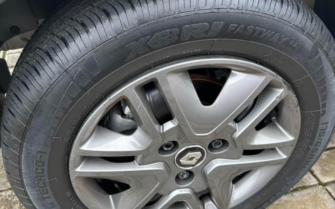 imagem-https://www.socarrao.com.br/sc-vehicle-images-prod/3893096/1789604037907-V2hhdHNBcHAgSW1hZ2UgMjAyNi0wOS0xNCBhdCAxNS40MC4wMC5qcGVn.jpeg