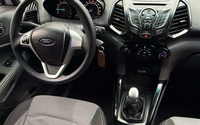 imagem-https://www.socarrao.com.br/sc-vehicle-images-prod/3893565/1789604911774-SU1HXzAyMTguanBlZw.jpeg