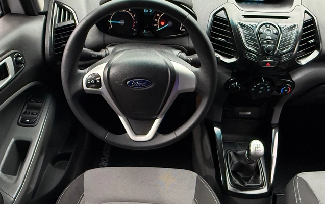 imagem-https://www.socarrao.com.br/sc-vehicle-images-prod/3893565/1789604911904-SU1HXzAyMTkuanBlZw.jpeg