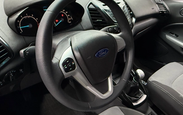 imagem-https://www.socarrao.com.br/sc-vehicle-images-prod/3893565/1789604912557-SU1HXzAyMjQuanBlZw.jpeg