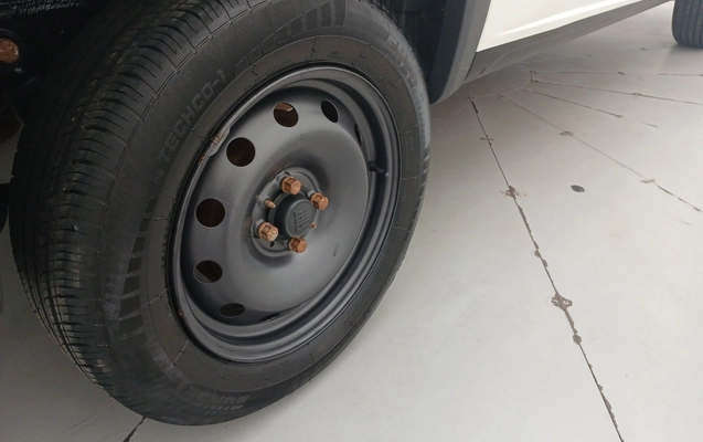 imagem-https://www.socarrao.com.br/sc-vehicle-images-prod/3898238/1789619916108-1_053649.jpg